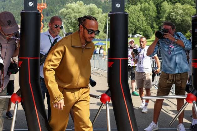 Lewis Hamilton Mercedes AMG arrives at the paddock, Paddock, Race, Grand Prix of Austria, Motorsport, Men, Formula 1, 30 06 2024 Spielberg Styria Austria Copyright: xkolbert-press ChristianxKolbertx