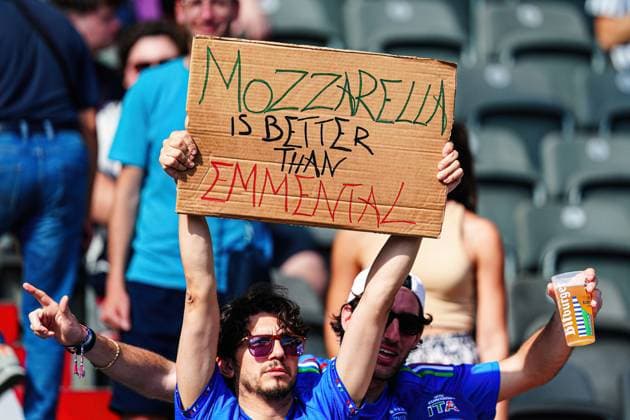 Fan of Italy holds up sign GER, Switzerland vs Italy, European Football Championship, UEFA Euro 2024, Round of 16, 29 06 2024 GER, Switzerland vs Italy, European Football Championship, UEFA Euro 2024, Round of 16, 29 06 2024 Berlin Copyright: xEibner-Pressefoto MarcelxvonxFehrnx EP_MFN