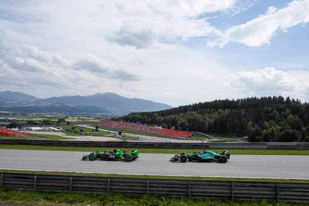 24 ZHOU Guanyu (chi), Stake F1 Team Kick Sauber C44, action and 18 STROLL Lance (can), Aston Martin F1 Team AMR24, action during the Formula 1 Qatar Airways Austrian Grand Prix 2024, 11th round of the 2024 Formula One World Championship, WM, Weltmeisterschaft from June 28 to 30, 2024 on the Red Bull Ring, in Spielberg, Austria - F1 - AUSTRIAN GRAND PRIX 2024 DPPI Panoramic 240630_R11_AUSTRIA_DP_XB3_0435