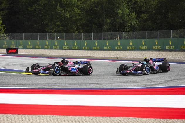 31 OCON Esteban (fra), Alpine F1 Team A524, action and 10 GASLY Pierre (fra), Alpine F1 Team A524, action during the Formula 1 Qatar Airways Austrian Grand Prix 2024, 11th round of the 2024 Formula One World Championship, WM, Weltmeisterschaft from June 28 to 30, 2024 on the Red Bull Ring, in Spielberg, Austria - F1 - AUSTRIAN GRAND PRIX 2024 DPPI Panoramic 240630_R11_AUSTRIA_DP_XB3_0490