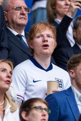 UEFA EURO 2024 England Slovakia 30 06 2024 Musician Ed Sheeran in the stands UEFA EURO 2024 England Slovakia Arena AufSchalke, Gelsenkirchen on 30 06 2024 Copyright: xBEAUTIFULxSPORTS Meuselx