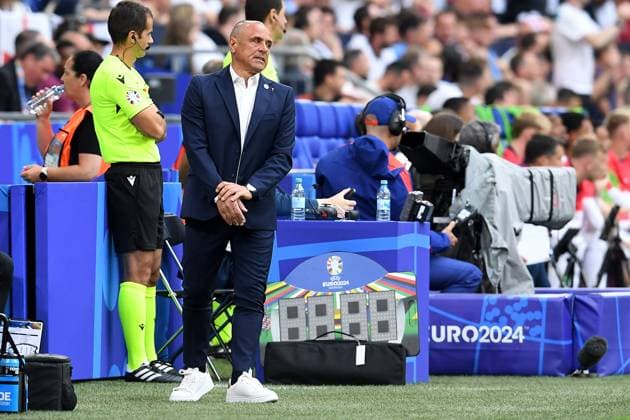 Soccer UEFA EURO 2024 Round of 16 England Slovakia on 30 06 2024 at the Arena AufSchalke in Gelsenkirchen Francesco Calzona Coach Head Coach Slovakia xRx
