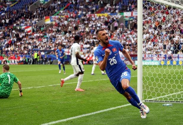 Sport Bilder des Tages EURO 2024, England - Slowakei Ivan Schranz of Slovakia scores the opening goal England v Slovakia, UEFA European Championship, EM, Europameisterschaft 2024, Round of 16, Football, Arena AufSchalke, Gelsenkirchen, Germany - 30 Jun 2024 EDITORIAL USE ONLY No use with unauthorised audio, video, data, fixture lists, club league logos or live services. Online in-match use limited to 120 images, no video emulation. No use in betting, games or single club league player publications. Copyright: xPaulxCurrie Shutterstockx 14562219bi