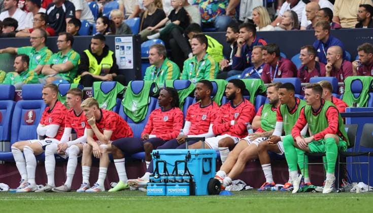 EURO 2024, England - Slowakei England v Slovakia UEFA EURO, EM, Europameisterschaft,Fussball 2024 Round of 16 England substitutes during the UEFA Euro 2024 Round of 16 match between England and Slovakia at Veltins-Arena, Gelsenkirchen UK Newspapers OUT Copyright: xPaulxChestertonx FIL-20312-0106