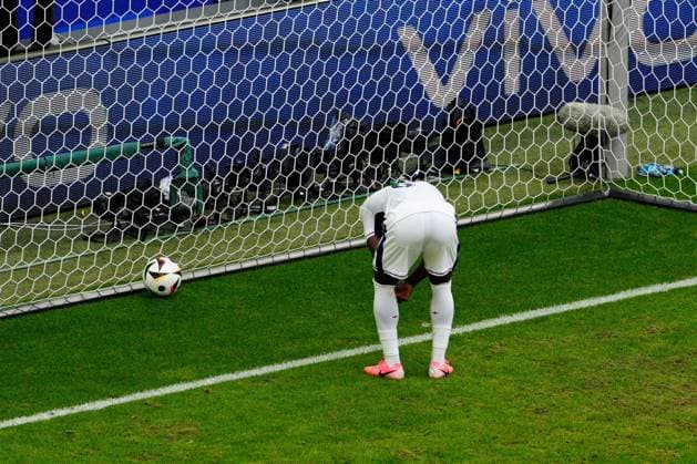 EURO 2024, England - Slowakei Marc Guà hi of England reacts as Ivan Schranz of Slovakia scores to make it 0-1 England v Slovakia, UEFA European Championship, EM, Europameisterschaft 2024, Round of 16, Football, Arena AufSchalke, Gelsenkirchen, Germany - 30 Jun 2024 EDITORIAL USE ONLY No use with unauthorised audio, video, data, fixture lists, club league logos or live services. Online in-match use limited to 120 images, no video emulation. No use in betting, games or single club league player publications. Copyright: xDavexShopland Shutterstockx 14562222bf