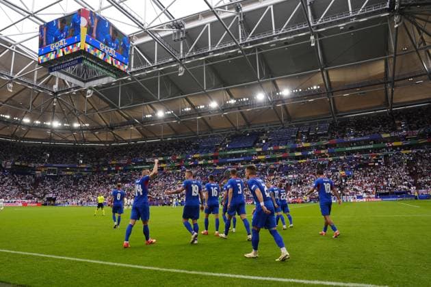 EURO 2024, England - Slowakei Slovakia s Milan Skriniar celebrates after first goal during the round of sixteen match between England and Slovakia at the Euro 2024 soccer tournament in Gelsenkirchen, Germany, Sunday, June 30, 2024. - Soccer .  Copyright: xFabioxFerrari LaPressex