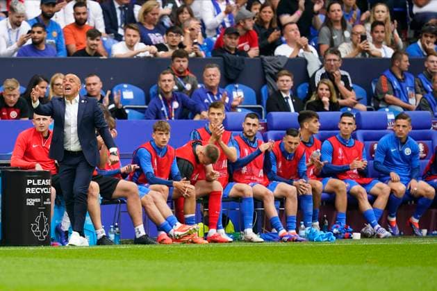 EURO 2024, England - Slowakei GER: England v Slovakia. UEFA EURO, EM, Europameisterschaft,Fussball 2024 Slovakia head coach Francesco Calzona during the UEFA Euro 2024 match between England and Slovakia, Round of 16, played at Veltins-Arena stadium on June 30, 2024 in Gelsenkirchen, Germany. kpng Copyright: xSergioxRuizx xPRESSINPHOTOx PS_240630_ENG-SLOVAKIA_535
