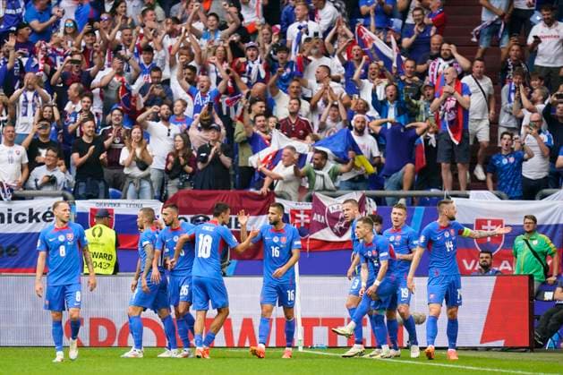 EURO 2024, England - Slowakei GER: England v Slovakia. UEFA EURO, EM, Europameisterschaft,Fussball 2024 Slovakia players celebrating the 0-1 scored by Ivan Scharanz during the UEFA Euro 2024 match between England and Slovakia, Round of 16, played at Veltins-Arena stadium on June 30, 2024 in Gelsenkirchen, Germany. kpng Copyright: xSergioxRuizx xPRESSINPHOTOx PS_240630_ENG-SLOVAKIA_527