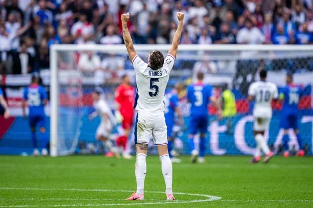 240630 John Stones of England celebrates during the UEFA Euro 2024 Football Championship round of 16 match between England and Slovakia on June 30, 2024 in Gelsenkirchen Photo Jesper Zerman BILDBYRAN kod JZ JZ0546 fotboll football soccer fotballs em europamästerskap em uefa euro uefa european football championship euro 2024 england slovakien slovakia bbeng celebrate jubel  Copyright: JESPERxZERMAN BB240630JZ106