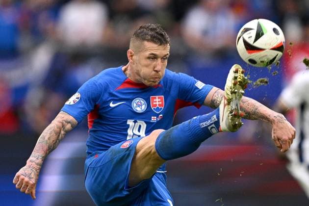 EURO 2024, England - Slowakei Germany Soccer Euro 2024 England - Slovakia 8720163 30.06.2024 Slovakia s Juraj Kucka kicks the ball during the UEFA EURO, EM, Europameisterschaft,Fussball 2024 Round of 16 soccer match between England and Slovakia at the Veltins-Arena in Gelsenkirchen, Germany. Alexey Filippov Sputnik Gelsenkirchen Germany  Copyright: xAlexeyxFilippovx