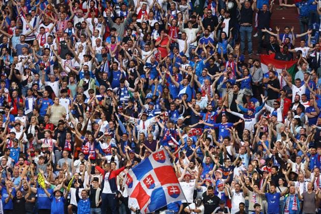 EURO 2024, England - Slowakei Slovakia fans England v Slovakia, UEFA European Championship, EM, Europameisterschaft 2024, Round of 16, Football, Arena AufSchalke, Gelsenkirchen, Germany - 30 Jun 2024 EDITORIAL USE ONLY No use with unauthorised audio, video, data, fixture lists, club league logos or live services. Online in-match use limited to 120 images, no video emulation. No use in betting, games or single club league player publications. Copyright: xKieranxMcManus Shutterstockx 14562217bt