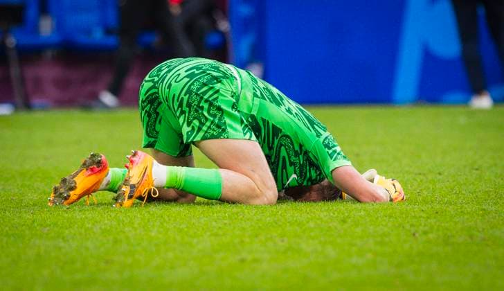 Gelsenkirchen, Germany 30th Jun 2024 Jordan Pickford ENG disappointed England Slovakia England Slovakia 06 2024