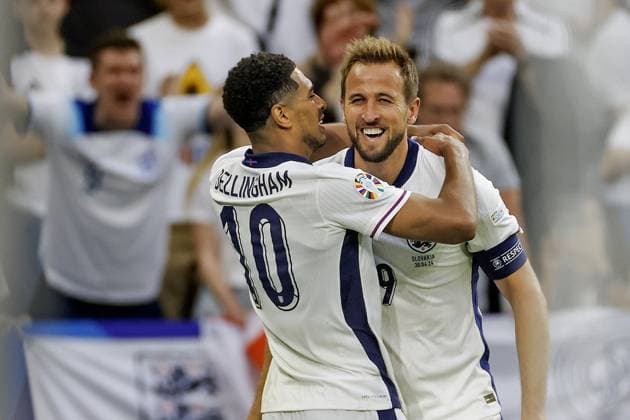 GELSENKIRCHEN, 30-06-20204, Stadium Veltins Arena, European Football Championship Euro2024, Round of 16 match no.40 between England and Slovakia. England player Harry Kane celebrates after scoring 2-1 England - Slovakia (Euro2024)  x25643706x Copyright: