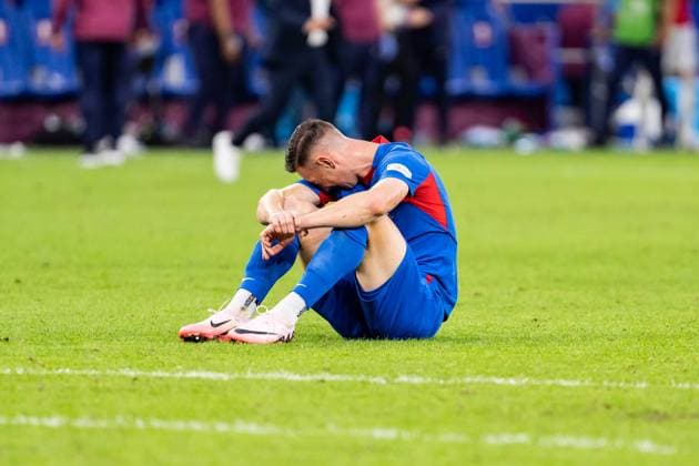 GER, Euro 2024, Round of sixteen, England GBR vs Slovakia SVK 30 06 2024, Arena AufSchalke, Veltins Arena, Gelsenkirchen, GER, Euro 2024, Round of sixteen, England GBR vs Slovakia SVK In the picture player of Slovakia SVK on the ground, is sad, disappointed, gestures, facial expressions, emotions nordphotoxGmbHxx xChristianxSchulze nph000300