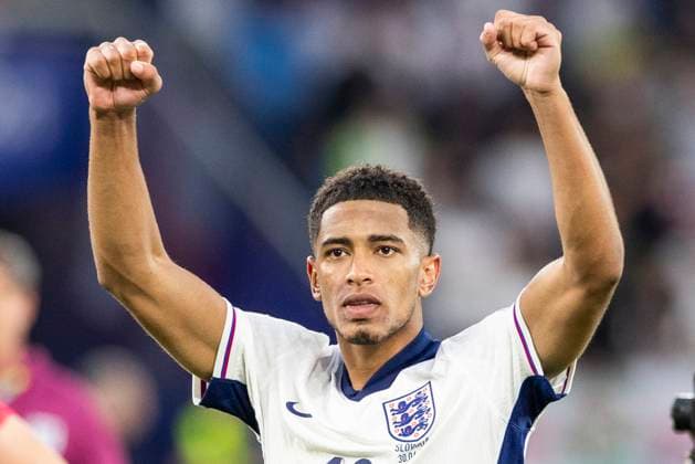 UEFA EURO 2024 England Slovakia 30 06 2024 Jude Bellingham England, 10 celebrates victory UEFA EURO 2024 England Slovakia Arena AufSchalke, Gelsenkirchen on 30 06 2024 Copyright: xBEAUTIFULxSPORTS Meuselx