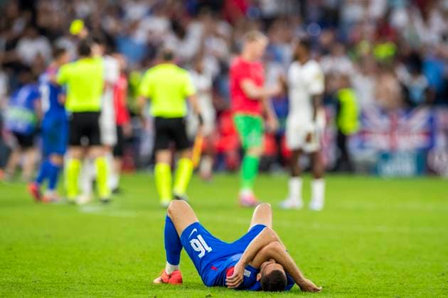 UEFA EURO 2024 England Slovakia 30 06 2024 David Hancko Slovakia, 16 disappointed at the ground UEFA EURO 2024 England Slovakia Arena AufSchalke, Gelsenkirchen on 30 06 2024 Copyright: xBEAUTIFULxSPORTS Meuselx