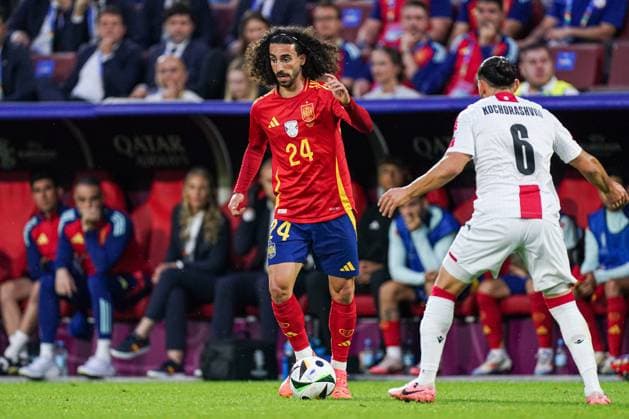 2024-06-30 Spain v Georgia - Round of 16 - UEFA EURO, EM, Europameisterschaft,Fussball 2024 COLOGNE, GERMANY - JUNE 30: Marc Cucurella of Spain dribbles during the Round of 16 - UEFA EURO 2024 match between Spain and Georgia at Cologne Stadium on June 30, 2024 in Cologne, Germany. (Photo by Joris Verwijst BSR Agency) Cologne Germany Content not available for redistribution in The Netherlands directly or indirectly through any third parties. Copyright: xBSRxAgencyx