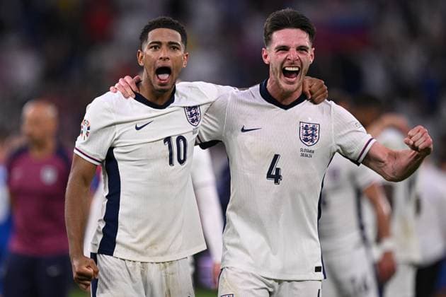 Germany Soccer Euro 2024 England - Slovakia 8720366 30.06.2024 England s Jude Bellingham, left, and Declan Rice celebrate their team s victory in the UEFA EURO, EM, Europameisterschaft,Fussball 2024 Round of 16 soccer match between England and Slovakia at the Veltins-Arena in Gelsenkirchen, Germany. Alexey Filippov Sputnik Gelsenkirchen Germany  Copyright: xAlexeyxFilippovx
