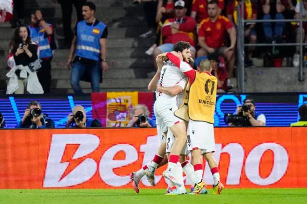 Spain v Georgia: Round of 16 - UEFA EURO, EM, Europameisterschaft,Fussball 2024 Khvicha Kvaratskhelia left winger of Georgia and SSC Napoli celebrates after scoring his sides first goal during the UEFA EURO 2024 round of 16 match between Spain and Georgia at Cologne Stadium on June 30, 2024 in Cologne, Germany. Cologne Germany  Copyright: xJosexBretonx originalFilename:bretonhernandez-spainvge240630_np76O.jpg