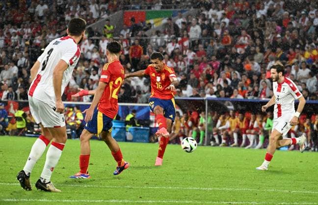 30 06 2024, xsltx, Football EM 2024 1 8 Final, Spain Georgia emspor, v l Rodrigo Hernandez Cascante Spain Goal scored, scored the goal to 1 1 UEFA REGULATIONS PROHIBIT ANY USE OF PHOTOGRAPHS as IMAGE SEQUENCES and or QUASI VIDEO Cologne