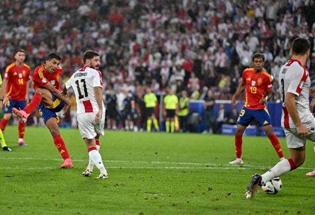 30 06 2024, Football UEFA EURO 2024, Round of 16, Spain Georgia, at Cologne Stadium, Rodri Spain Goal kick