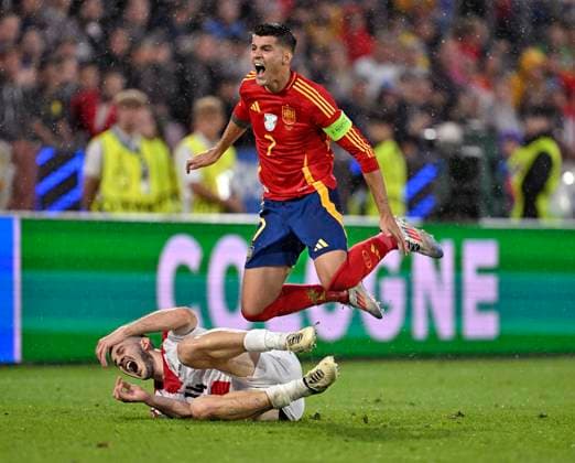 30 06 2024, Football UEFA EURO 2024, Round of 16, Spain Georgia, at Cologne Stadium, v l Luka Lochoshvili Georgia vs Alvaro Morata Spain