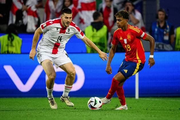 COLOGNE, GERMANY - 30 JUNE, 2024: Luka Lochoshvili, Lamine Yamal, The football match of EURO 2024 Spain vs Georgia at Rhein Energie Stadion  Copyright: xVITALIIxKLIUIEVx