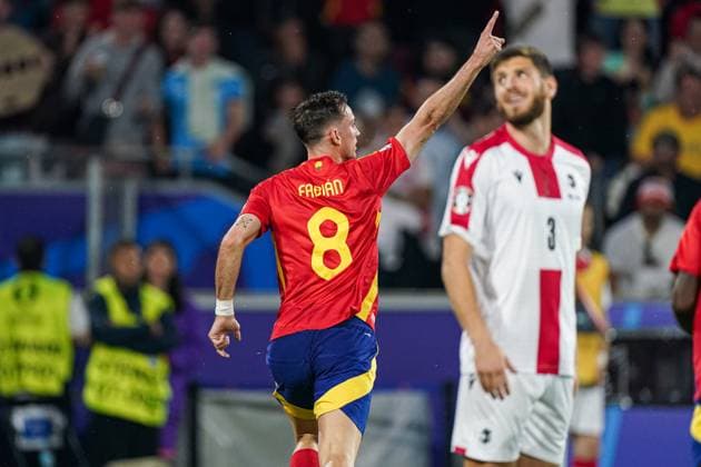 2024-06-30 Spain v Georgia - Round of 16 - UEFA EURO, EM, Europameisterschaft,Fussball 2024 COLOGNE, GERMANY - JUNE 30: Fabian Ruiz of Spain celebrates the second goal during the Round of 16 - UEFA EURO 2024 match between Spain and Georgia at Cologne Stadium on June 30, 2024 in Cologne, Germany. (Photo by Joris Verwijst BSR Agency) Cologne Germany Content not available for redistribution in The Netherlands directly or indirectly through any third parties. Copyright: xBSRxAgencyx