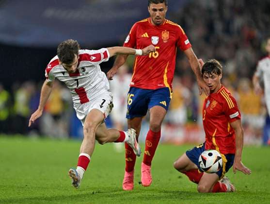 30 06 2024, Football UEFA EURO 2024, Round of 16, Spain Georgia, at Cologne Stadium, Khvicha Kvaratskhelia Georgia prevails
