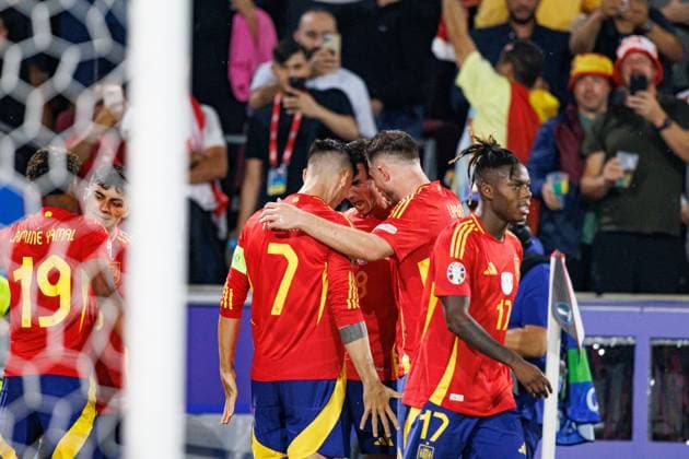 Fabian Ruiz seen celebrating after scoring goal during UEFA EURO, EM, Europameisterschaft,Fussball 2024 Round of 16 game between national teams of Spain and Georgia at RheinEnergieStadion, Cologne, Germany (Maciej Rogowski) Cologne RheinEnergieStadion Germany Copyright: xMaciejxRogowskix spaingeorgia-18