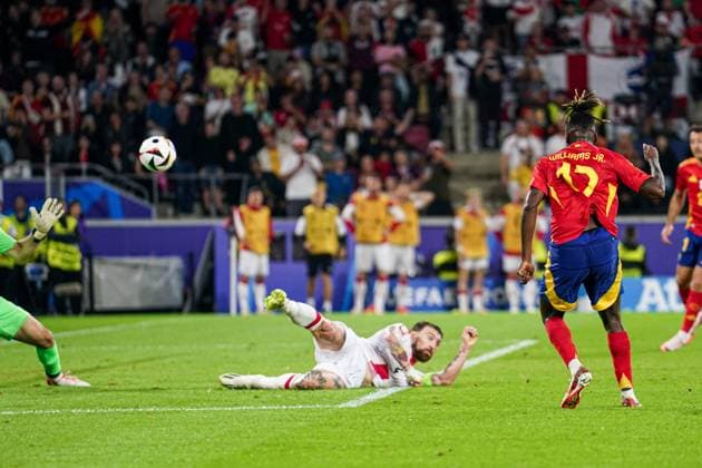 2024-06-30 Spain v Georgia - Round of 16 - UEFA EURO, EM, Europameisterschaft,Fussball 2024 COLOGNE, GERMANY - JUNE 30: Nico Williams of Spain scores the third goal during the Round of 16 - UEFA EURO 2024 match between Spain and Georgia at Cologne Stadium on June 30, 2024 in Cologne, Germany. (Photo by Joris Verwijst BSR Agency) Cologne Germany Content not available for redistribution in The Netherlands directly or indirectly through any third parties. Copyright: xBSRxAgencyx