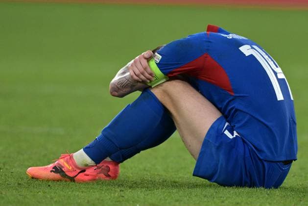 GELSENKIRCHEN, GERMANY - JUNE 30: Milan Skriniar of Slovakia dejected after the UEFA EURO, EM, Europameisterschaft,Fussball 2024 round of 16 match between England and Slovakia at Arena AufSchalke on June 30, 2024 in Gelsenkirchen, G England v Slovakia: Round of 16 - UEFA EURO 2024 Copyright: xSebastianxFrejx