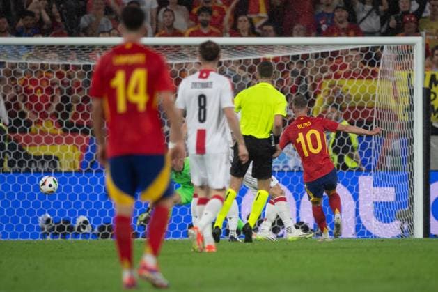 Dani Olmo ESP scores the goal for 4 1, round of 16 Spain ESP Georgia GEO 4 1 Stadion Koeln, Cologne Stadium, 30 06 2024 Football UEFA EURO 2024 GERMANY from 14 06 2024 14 07 2024 Â