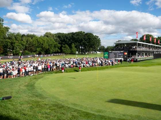 DETROIT, MI - JUNE 30: A general view of crowd on the 18th green during the fourth round of the Rocket Mortgage Classic on June 30, 2024 at Detroit Golf Club in Detroit, Michigan. (Photo by Joseph Weiser Icon Sportswire) GOLF: JUN 30 PGA, Golf Herren Rocket Mortgage Classic EDITORIAL USE ONLY Icon2406300234