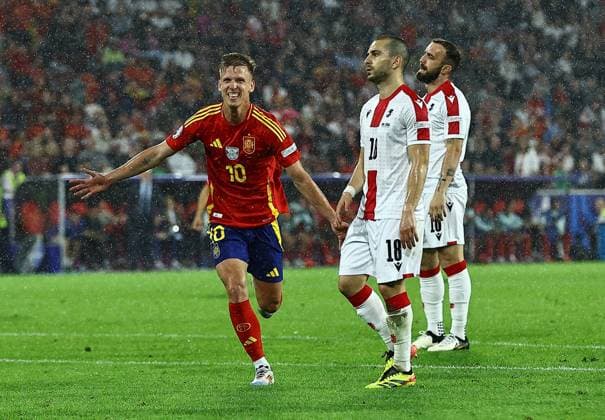 Dani Olmo of Spain celebrates scoring his sides fourth goal Spain v Georgia, UEFA European Championship, EM, Europameisterschaft 2024, Round of 16, Football, Cologne Stadium, Cologne, Germany - 30 Jun 2024 EDITORIAL USE ONLY No use with unauthorised audio, video, data, fixture lists, club league logos or live services. Online in-match use limited to 120 images, no video emulation. No use in betting, games or single club league player publications. Copyright: xMichaelxZemanek Shutterstockx 14562306dd