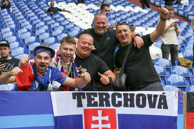 England v Slovakia, Euro 2024 Slovakian fans during the England vs Slovakia, UEFA EURO, EM, Europameisterschaft,Fussball 2024 Round of 16 match at Arena AufSchalke, Gelsenkirchen, Germany on 30 June 2024 Editorial use only. All images are copyright Every Second Media Limited. No images may be reproduced without prior permission. Copyright: xIMAGO EveryxSecondxMediax ESM-1043-0213