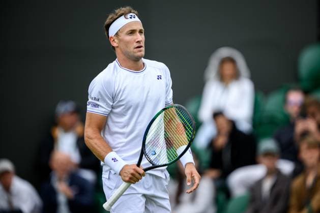 240701 Casper Ruud of Norway competes in a first round singles tennis match during day 1 of Wimbledon on July 1, 2024 in London Photo Jesper Zerman BILDBYRAN kod JZ JZ0547 tennis wimbledon day 1 bbeng jubel  Copyright: JESPERxZERMAN BB240701JZ013