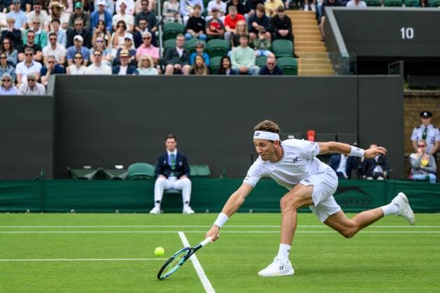 240701 Casper Ruud of Norway competes in a first round singles tennis match during day 1 of Wimbledon on July 1, 2024 in London Photo Jesper Zerman BILDBYRAN kod JZ JZ0547 tennis wimbledon day 1 bbeng  Copyright: JESPERxZERMAN BB240701JZ028
