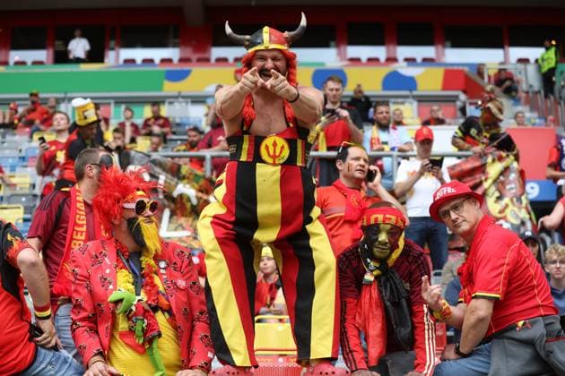 Dusseldorf, Germany, 1st July 2024. Belgium fans arrive prior to the UEFA European Championships Round of 16 match at Dusseldorf Arena, Dusseldorf. Picture credit should read: Paul Terry Sportimage EDITORIAL USE ONLY. No use with unauthorised audio, video, data, fixture lists, club league logos or live services. Online in-match use limited to 120 images, no video emulation. No use in betting, games or single club league player publications. SPI-3216-0004
