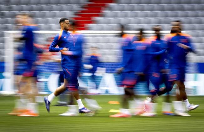 MUNICH - Cody Gakpo during the MD-1 training session of the Dutch national team, Nationalteam at the Munich Football Arena on July 1, 2024 in Munich, Germany. The Dutch national team is preparing for the eighth finals at the European Football Championship in Germany against Romania. ANP KOEN VAN WEEL UEFA EURO, EM, Europameisterschaft,Fussball 2024 Germany 2024 xVIxANPxSportx xxANPxIVx 502538256 originalFilename: 502538256.jpg