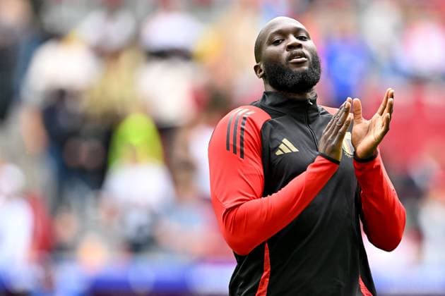 240701 EURO2024 FRANCE VS BELGIUM Romelu Lukaku (10) of Belgium pictured during warming up of a soccer game between the national teams of France, called les Bleus and Belgium, called the Red Devils in a round of 16 knock out game of the UEFA EURO, EM, Europameisterschaft,Fussball 2024 tournament , on Monday 1 July 2024 in Dusseldorf , Germany . photo sportpix David Catry Dusseldorf GERMANY  Copyright: xx 471349