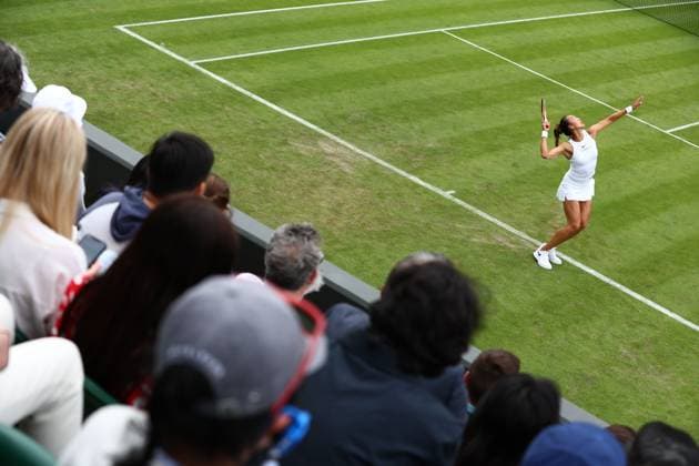 Qinwen Zheng of China Wimbledon Tennis Championships, Day 1, The All England Lawn Tennis and Croquet Club, London, UK - 01 Jul 2024  Copyright: xJamesxMarsh Shutterstockx 14565034cq