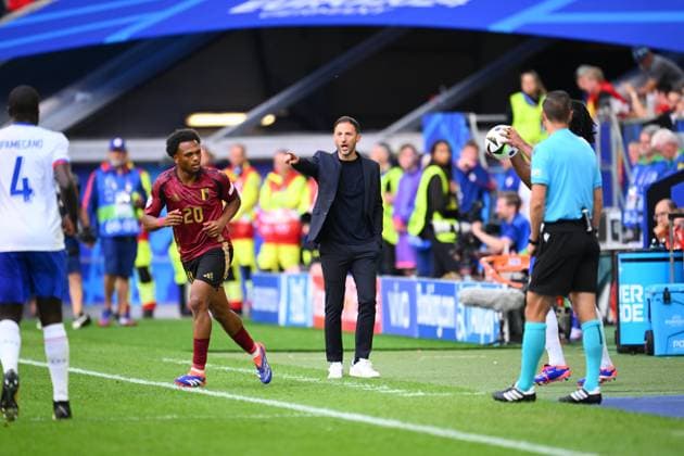 France v Belgium Round of 16 - UEFA EURO, EM, Europameisterschaft,Fussball 2024 DUSSELDORF, GERMANY - JULY 01 : Tedesco Domenico head coach of Belgium in action during the UEFA EURO 2024 European Football Championship tournament round of 16 match between France and Belgium at Dusseldorf Arena on July 1, 2024 in Dusseldorf, Germany, 01 07 2024 Dusseldorf Germany  Copyright: xVincentxKalutx