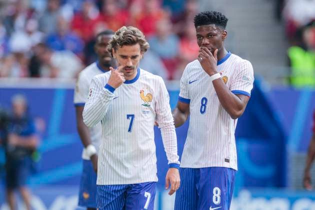 UEFA EURO 2024 France Belgium 01 07 2024 Aurelien Tchouameni France, 8 , Antoine Griezmann France, 7 UEFA EURO 2024 Round of 16 France Belgium Düsseldorf Arena, Düsseldorf on 01 07 2024 Copyright: xBEAUTIFULxSPORTS Meuselx