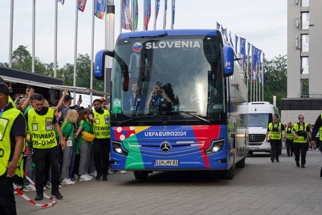Slovenian team bus arrives and is escorted to the stadium Frankfurt 01 07 2024 Portugal vs Slovenia, EURO2024, M41 Round of 16, EM Arena Frankfurt