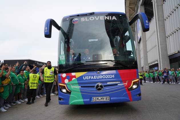 Slovenian team bus arrives and is escorted to the stadium Frankfurt 01 07 2024 Portugal vs Slovenia, EURO2024, M41 Round of 16, EM Arena Frankfurt
