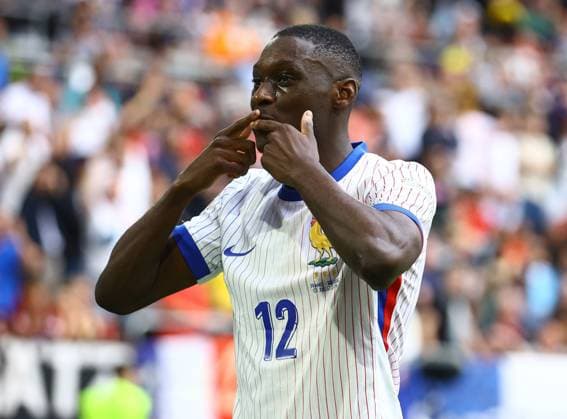 Randal Kolo Muani of France celebrates scoring to make it 1-0 France v Belgium, UEFA European Championship, EM, Europameisterschaft 2024, Round of 16, Football, Dusseldorf Arena, Dusseldorf, Germany - 01 Jul 2024 EDITORIAL USE ONLY No use with unauthorised audio, video, data, fixture lists, club league logos or live services. Online in-match use limited to 120 images, no video emulation. No use in betting, games or single club league player publications. Copyright: xKieranxMcManus Shutterstockx 14566634bt