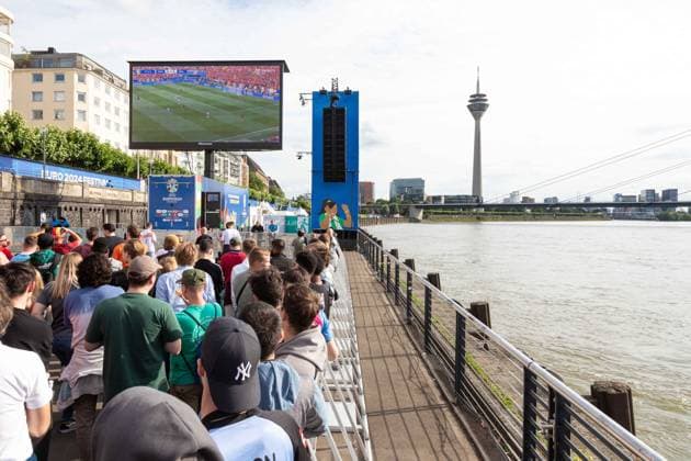 Fan Zone Burgplatz and Rheinufer in Düsseldorf Public Viewing UEFA EURO 2024 France vs. Belgium 01 07 2024 Fan Zone Burgplatz and Rheinufer in Düsseldorf Public Viewing UEFA EURO 2024 France vs. Belgium on 01 07 2024, Düsseldorf Copyright: xBEAUTIFULxSPORTS KennyxBeelex