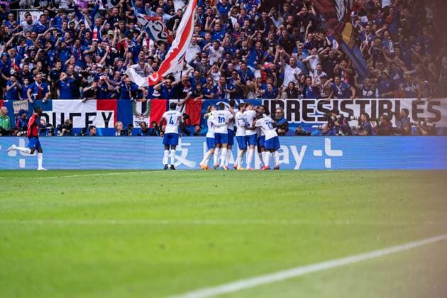 GER, Euro 2024, Round of sixteen, France FRA vs. Belgium BEL 01 07 2024, MERKUR SPIEL ARENA Arena Düsseldorf , Düsseldorf, GER, Euro 2024, Round of sixteen, France FRA vs. Belgium BEL In the picture Goal celebrations cheering the goal to 1 0 by Randal Kolo Muani France France FRA, 12 N™Golo Kantà Kante France France FRA, 13 Theo France France FRA, 22 Jules Koundà Kounde France France FRA, 5 Kylian Mbappà Mbappe France France FRA, 10 Dayot Upamecano France France FRA, 4 William Saliba France France France FRA, 17 nordphotoxGmbHxx xChristianxSchulze nph000300