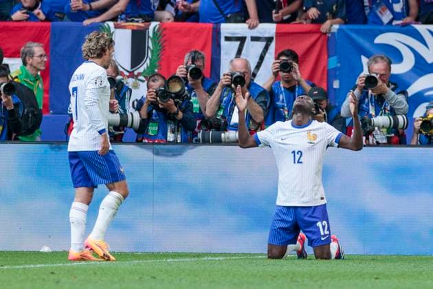 UEFA EURO 2024 France Belgium 01 07 2024 Randal Kolo Muani France, 12 celebrates after his goal UEFA EURO 2024 Round of 16 France Belgium Düsseldorf Arena, Düsseldorf on 01 07 2024 Copyright: xBEAUTIFULxSPORTS Meuselx